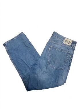 Vintage Levi Silver Tab Medium Blue Wash Loose Jeans